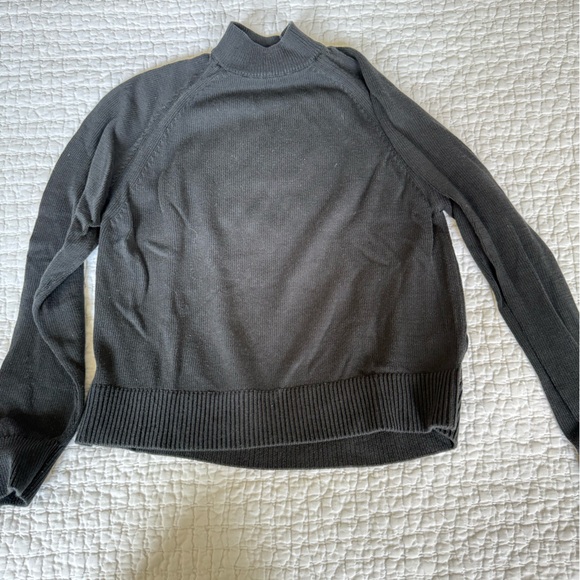 Everlane Sweaters - Everlane Dark Gray Turtleneck Sweater